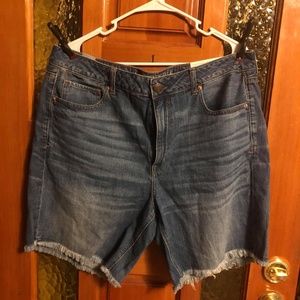 American Eagle Boyfriend Denim Shorts